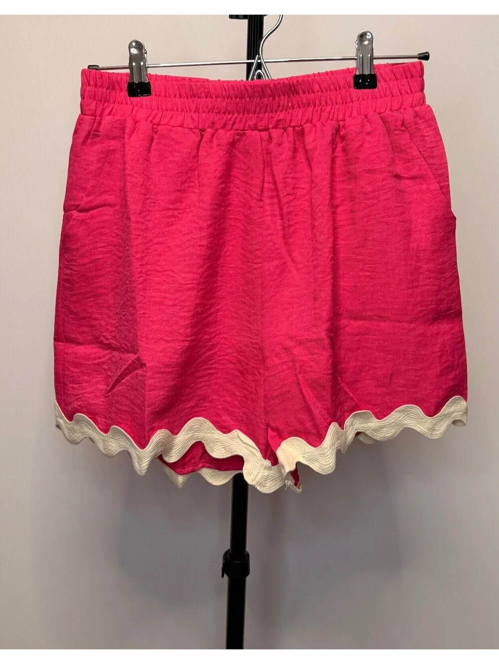 Pink Shorts with White Wavy Trim and Elastic Waistband Entro Medium
